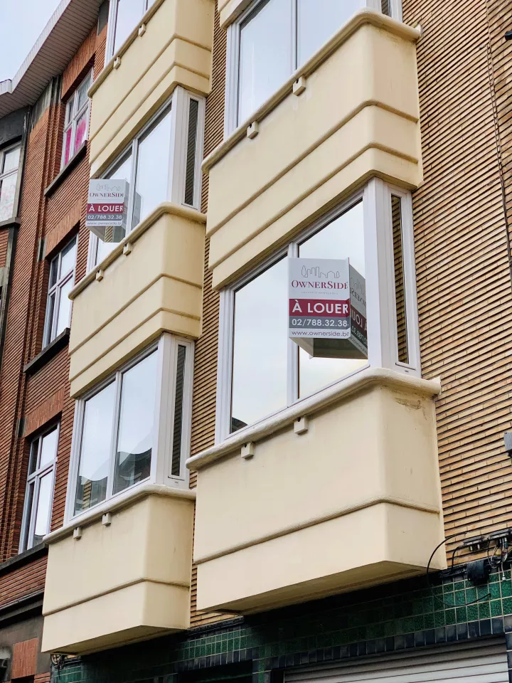 Acquisition of a building suitable for letting with eight units in Etterbeek
